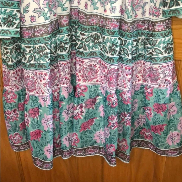 Bella tu XXL Pink and Green Tiered V-Neck Dress Resort Style with Bishop Sleeves - Picture 5 of 12